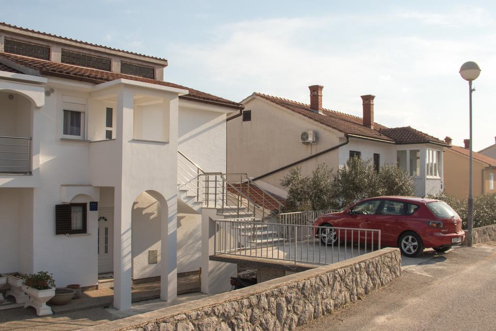 Apartment Neda Krk Town Extérieur photo